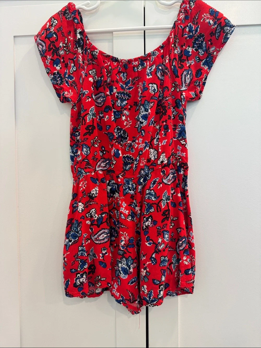 art class vibrant red